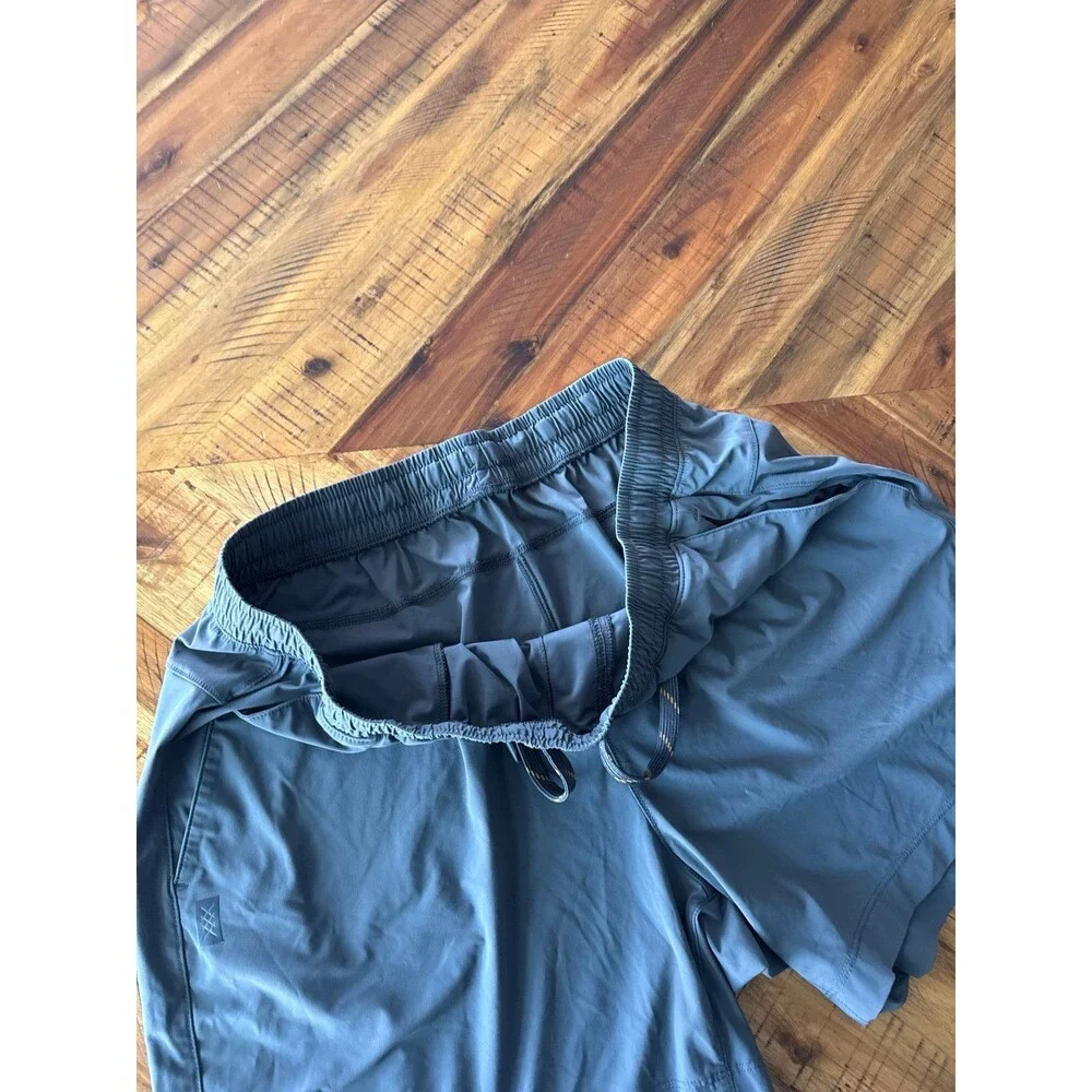 Rhone Pursuit Shorts - 5 inch - Picture 10 of 12